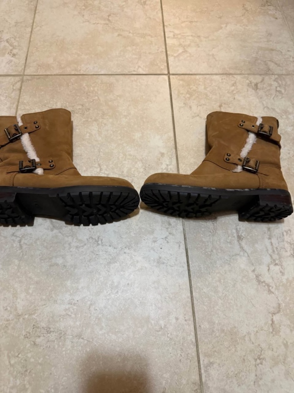 Ugg boots women's size 8